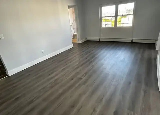 Property at 130 Elm St Unit 3, Yonkers, NY, 10701, 3 beds, 1 bath, [object Object]