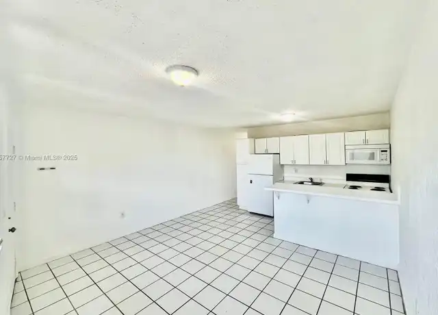 Property at 2987 NW 46th St Unit 3, Miami, FL, 33142, 1 bed, 1 bath, [object Object]