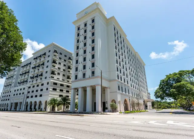Photo of 1340 S Dixie Hwy, Coral Gables, FL 33134