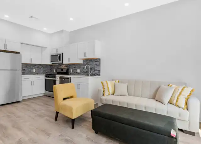 Property at 302 Broadway, Everett, MA, 02149, 1 bed, 1 bath, [object Object]