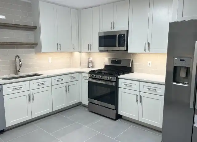 Property at 45 Bible St Unit 2nd Floor, Cos Cob, CT, 06807, 3 beds, 2 baths, [object Object]