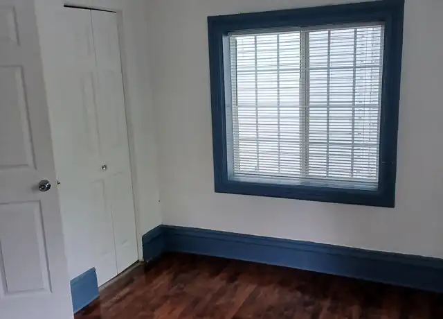 Property at 948 Albemarle St Unit 1, St Paul, MN, 55117, 3 beds, 1 bath, [object Object]