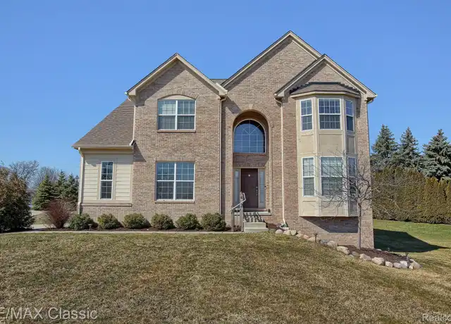 Property at 1051 Doral Dr, Troy, MI, 48085, 4 beds, 3 baths, [object Object]