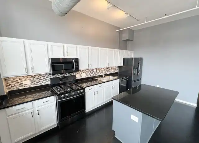 Property at 2015 Grand Blvd, Kansas City, MO, 64108, 2 beds, 2 baths, [object Object]