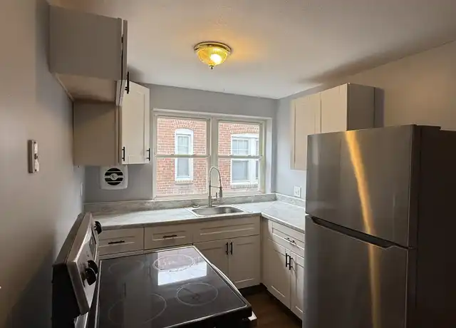 Property at 44 Standish St Unit C1, Hartford, CT, 06114, 2 beds, 1 bath, [object Object]