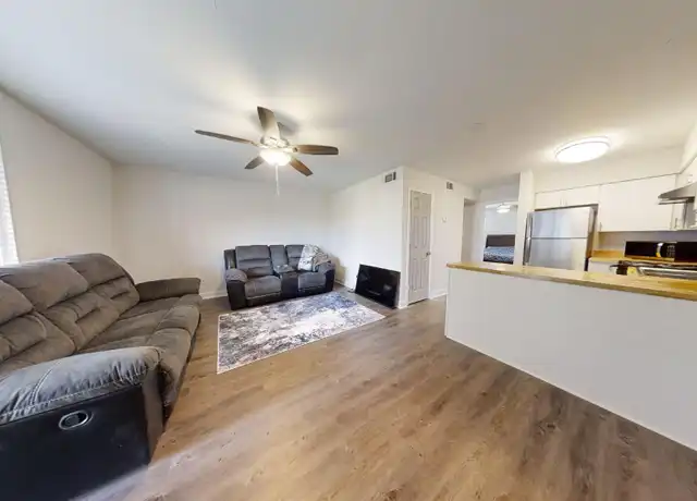 Property at 516 E Glenn Ave Unit 202, Auburn, AL, 36830, 1 bed, 1 bath, [object Object]
