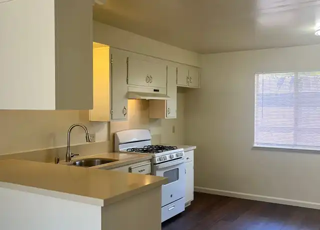Property at 1100 Lucern Ave Unit 12, Modesto, CA, 95350, 2 beds, 1 bath, [object Object]