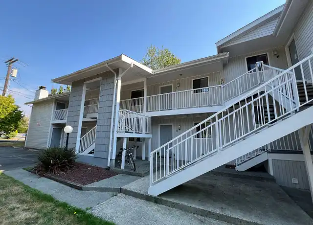 Property at 936 24th St Unit 2, Bellingham, WA, 98225, 2 beds, 1 bath, [object Object]