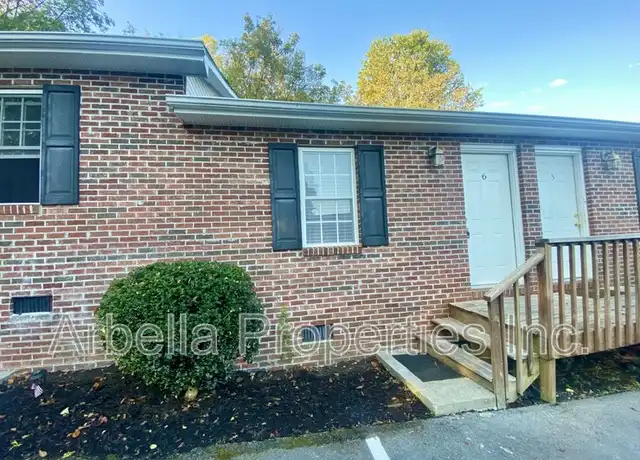 Property at 1909 Cherokee Rd Unit 6, Johnson City, TN, 37604, 1 bed, 1 bath, [object Object]