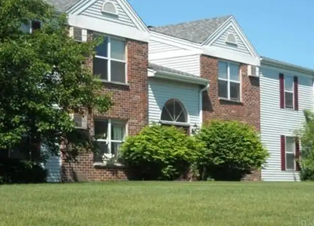Property at 1600 Vogt Dr Unit 1604-201, West Bend, WI, 53095, 2 beds, 1 bath, [object Object]