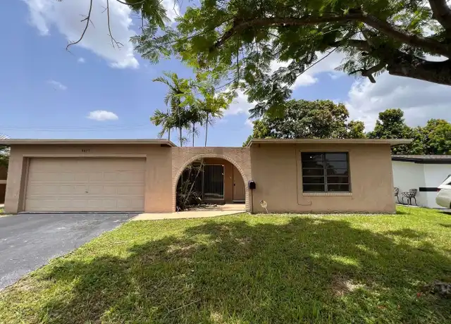 Property at 8637 Windsor Dr, Miramar, FL, 33025, 3 beds, 2 baths, [object Object]