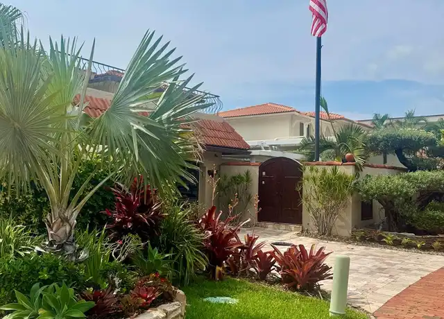 Property at 683 Pelican Way, Delray Beach, FL, 33483, 3 beds, 3 baths, [object Object]