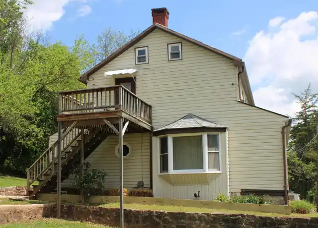 Property at 5271 Nursery Rd, Dover, PA, 17315, 3 beds, 1 bath, [object Object]