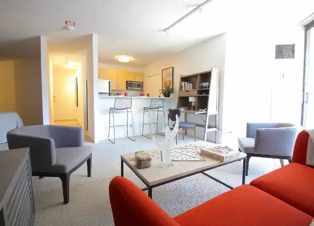 Property at 7 W Chicago Ave, Chicago, IL, 60654, 1 bed, 1 bath, [object Object]