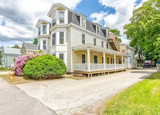 Property at 119 Elm St Unit 1, Amesbury, MA, 01913, 2 beds, 1 bath, [object Object]
