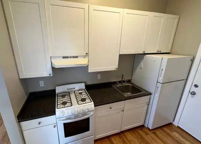 Property at 20 High St Unit 5, Lynn, MA, 01902, 2 beds, 1 bath, [object Object]