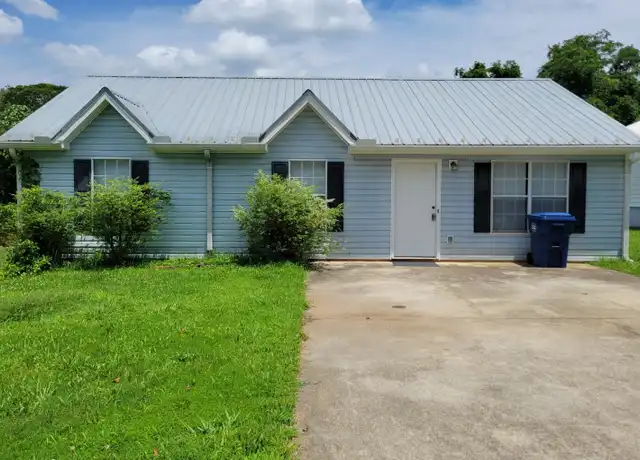 Property at 256 Courtyard Cir, Winder, GA, 30680, 3 beds, 2 baths, [object Object]