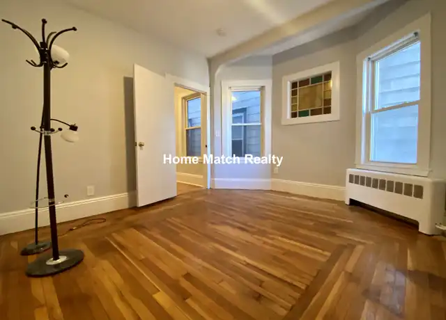 Property at 767 Broadway Unit 4, Chelsea, MA, 02150, 1 bed, 1 bath, [object Object]