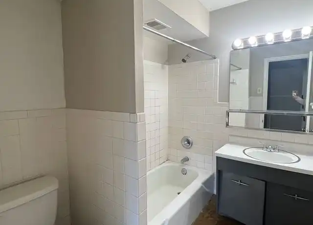 Property at 568 N Broadway Unit 7, Lexington, KY, 40508, 1 bed, 1 bath, [object Object]
