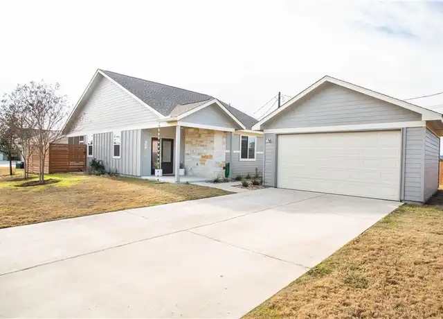 Property at 200 Rose Dr, Dripping Springs, TX, 78620, 2 beds, 2 baths, [object Object]