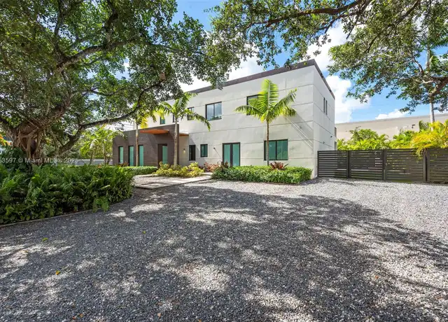 Property at 5500 SW 67th Ave Unit n/a, Miami, FL, 33155, 10 beds, 11 baths, [object Object]