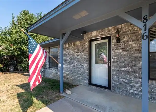 Property at 816 Jennifer Ct, Sanger, TX, 76266, 2 beds, 1 bath, [object Object]