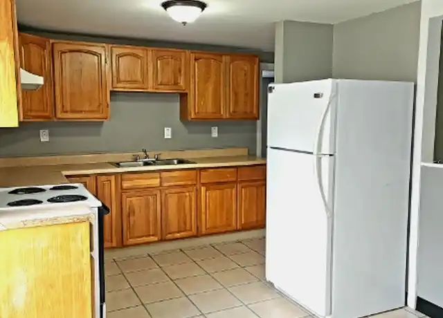 Property at 1506 Federal Rd Unit 1, Livermore, ME, 04253, 1 bed, 1 bath, [object Object]