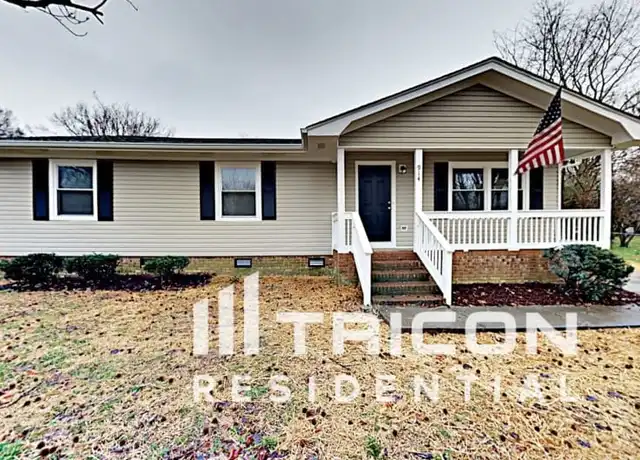 Property at 914 Canton Pl, Charlotte, NC, 28206, 4 beds, 2 baths, [object Object]