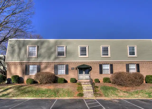 Property at 2622 Park Rd, Charlotte, NC, 28209, 2 beds, 1.5 baths, [object Object]