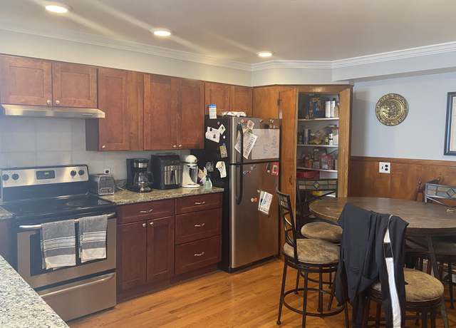 Photo of 76 Central St Unit 1, Peabody, MA 01960