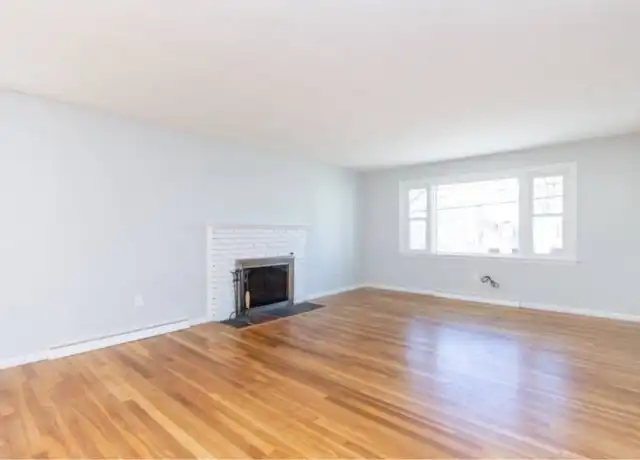 Property at 548 Poplar St, Roslindale, MA, 02131, 3 beds, 2 baths, [object Object]