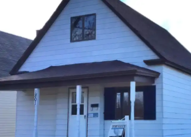 Property at 1801 Baxter Ave, Superior, WI, 54880, 3 beds, 1 bath, [object Object]