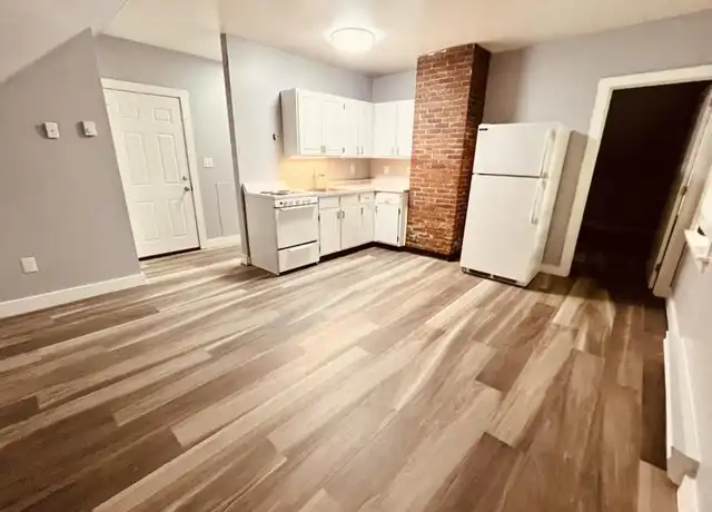 Property at 62 State St Unit 6, Augusta, ME, 04330, 2 beds, 1 bath, [object Object]