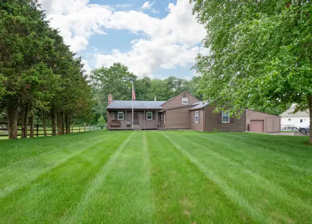 Property at 86 South Rd, Somers, CT, 06071, 1 bed, 1 bath, [object Object]