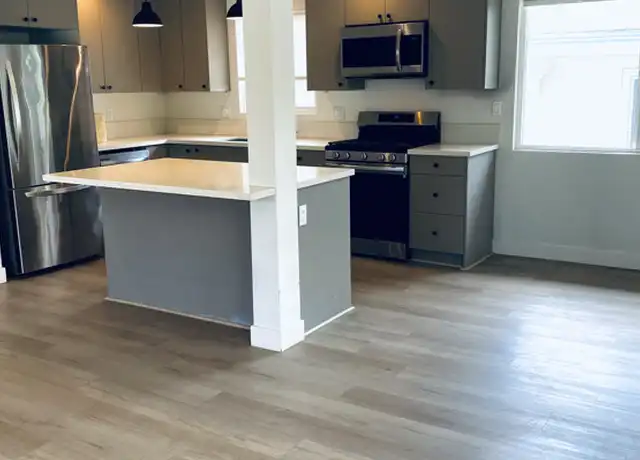 Property at 2128 La Canada Crest Dr Unit 2, La Canada Flintridge, CA, 91011, 2 beds, 1 bath, [object Object]