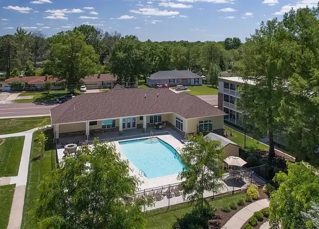 Property at Heather Ridge - 2401 W Broadway, Columbia, MO, 65203, 2 beds, 1 bath, [object Object]