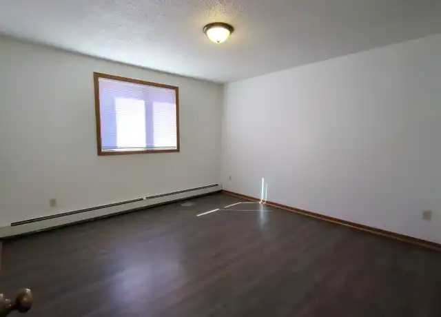 Property at 28 3rd Ave NE Unit 28-107, St Cloud, MN, 56304, 2 beds, 1 bath, [object Object]