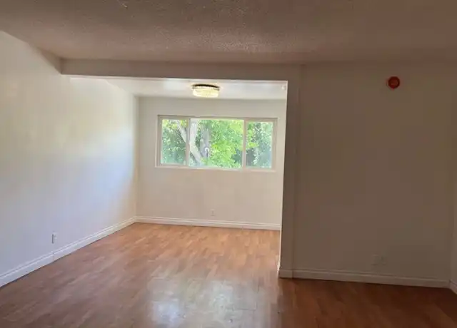 Property at 4936 Hazeltine Ave Unit 6, Sherman Oaks, CA, 91423, 2 beds, 1 bath, [object Object]