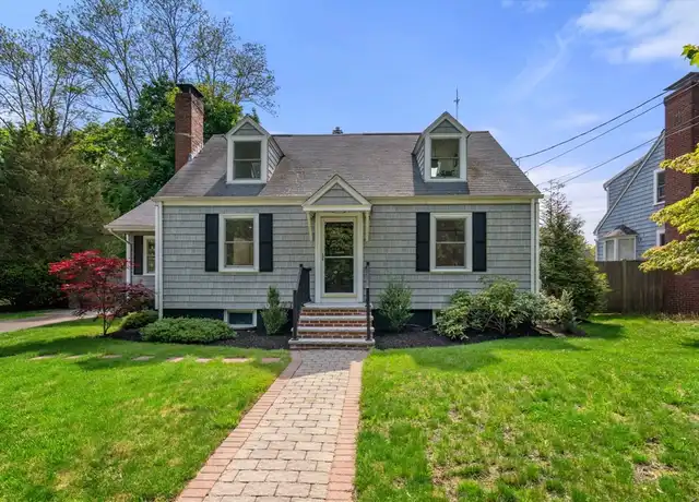 Property at 171 Christina St Unit 171, Newton, MA, 02461, 3 beds, 2 baths, [object Object]