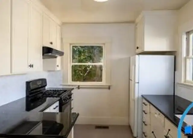 Property at 110 Ohio St, Vallejo, CA, 94590, 2 beds, 1 bath, [object Object]