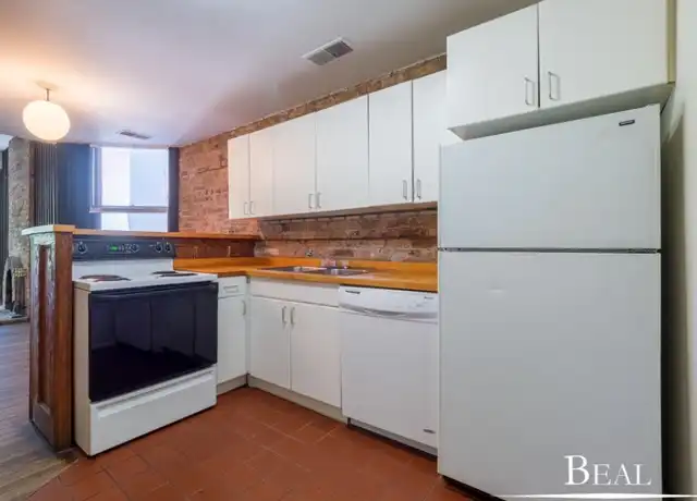 Property at 602 W Surf St Unit 2, Chicago, IL, 60657, 2 beds, 1 bath, [object Object]