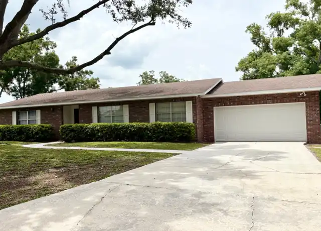 Property at 1110 Prince Pl, Lakeland, FL, 33813, 3 beds, 2 baths, [object Object]