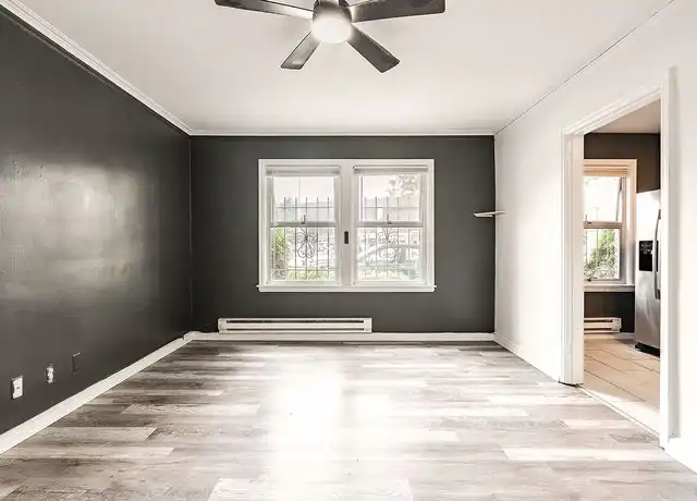 Property at Dalmasso Apartments - 26 Harrison St, Seattle, WA, 98109, 0-1 beds, 1 bath, [object Object]