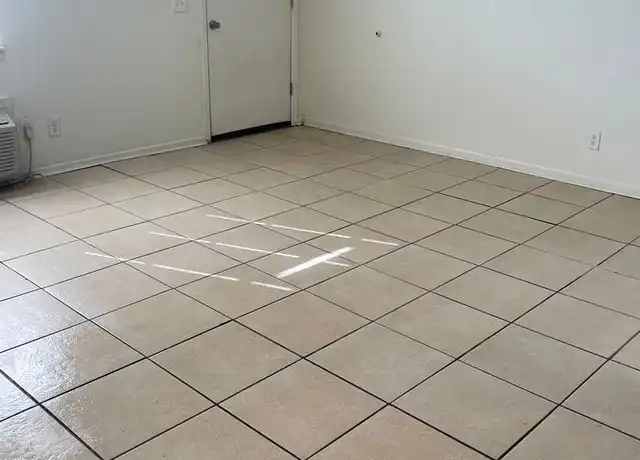 Property at 5700 Canyon Dr Unit 08, Amarillo, TX, 79109, 1 bed, 1 bath, [object Object]