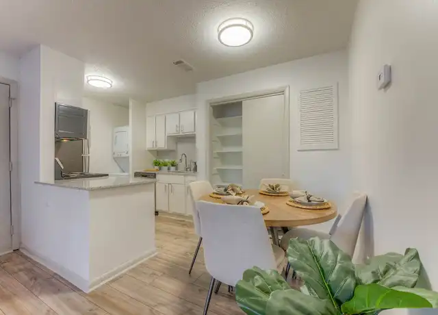 Property at Brightwaters Apartments - 2420 Riverfront Dr, Little Rock, AR, 72202, 1-2 bed, 1 bath, [object Object]