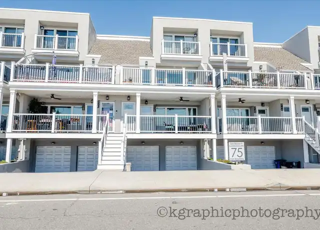 Property at 75 E Broadway Unit 4B, Long Beach, NY, 11561, 2 beds, 2 baths, [object Object]