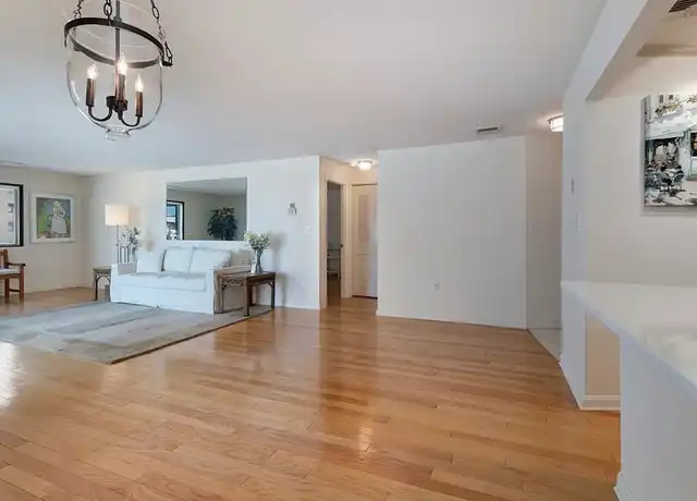 Property at 295 Lynn Shore Dr, Lynn, MA, 01902, 1 bed, 1 bath, [object Object]