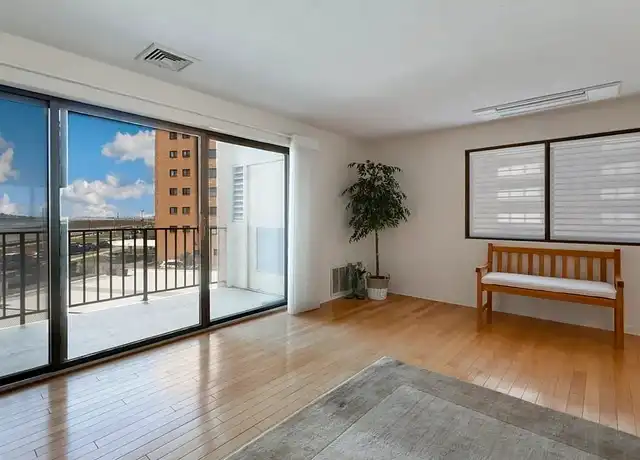 Property at 295 Lynn Shore Dr, Lynn, MA, 01902, 1 bed, 1 bath, [object Object]