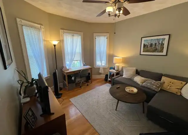 Property at 24 Ellington Rd, Somerville, MA, 02144, 2 beds, 1 bath, [object Object]