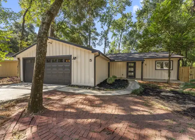 Property at 5 Canyon Oak Pl, Spring, TX, 77380, 3 beds, 2 baths, [object Object]